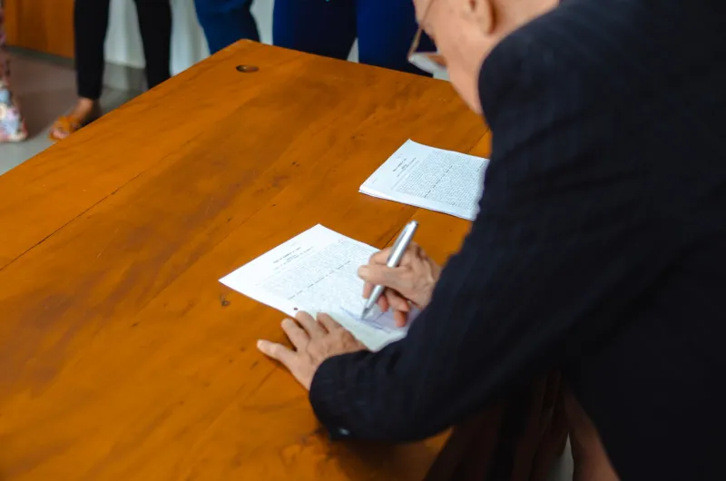 Reading the Room: What Blue-Chip Executive Stock Purchases Actually Signal to Serious Investors